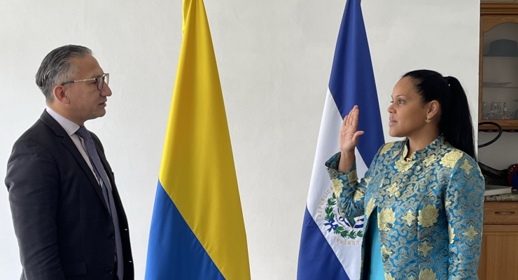 Posesión de Martha Patricia Carrillo Ospina como Ministra Consejera en la Embajada de Colombia en El Salvador