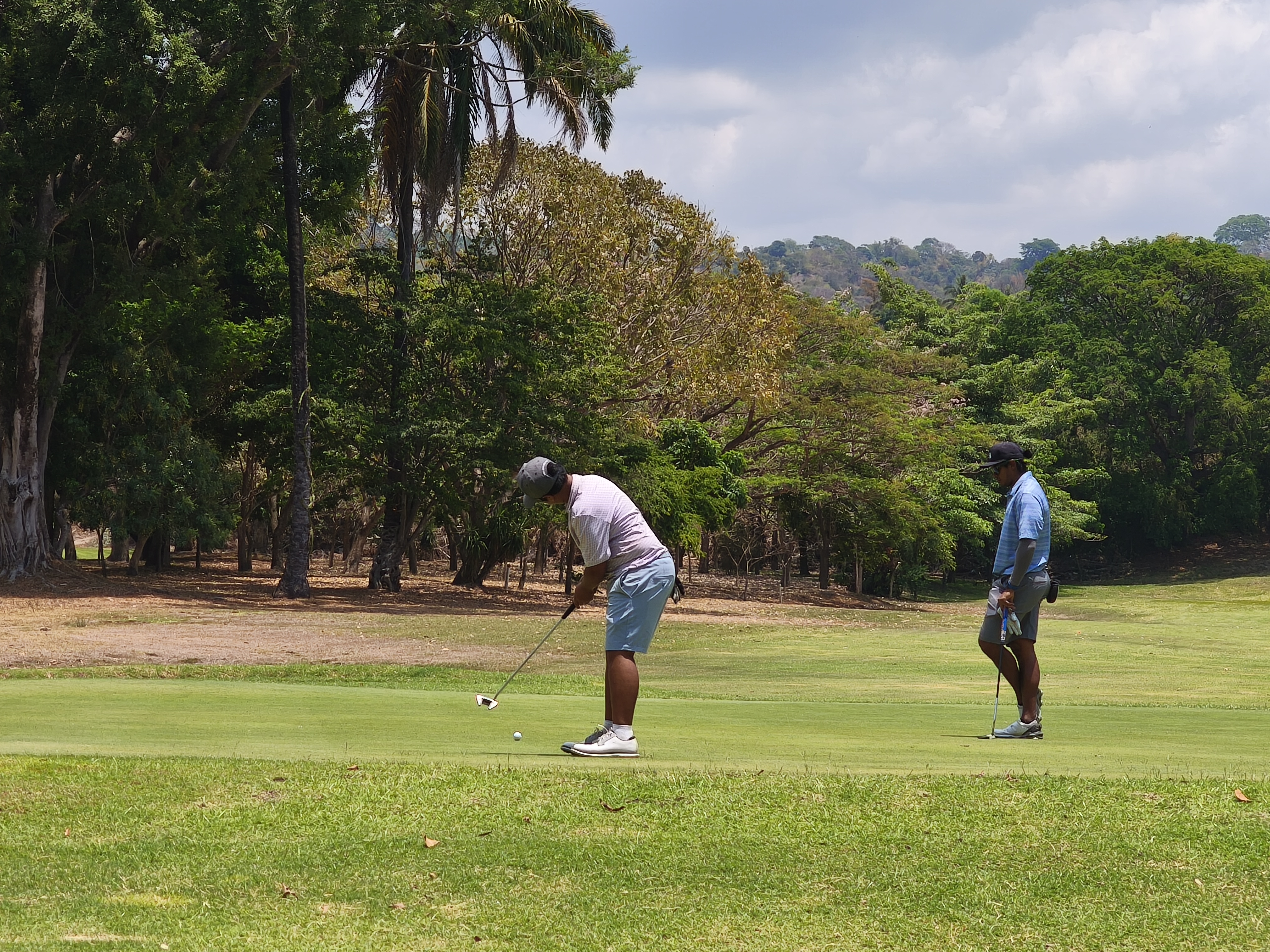 Torneo de golf Bicentenario Colombia - El Salvador