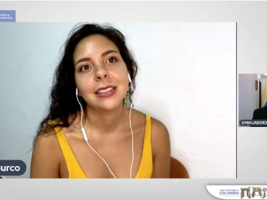 La Embajada de Colombia en el Salvador organizó un conversatorio sobre el vallenato en Colombia con Diana Burco