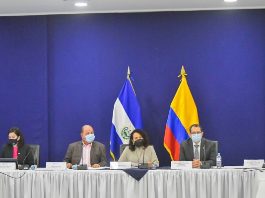 Reunión entre la Embajada de Colombia, el gabinete económico del Gobierno de El Salvador y el Consejo Empresarial colombo salvadoreño