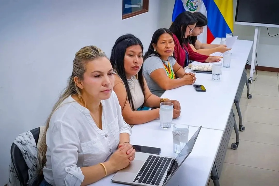La Embajada de Colombia acompañó el intercambio de experiencias de mujeres víctimas del conflicto armado en El Salvador