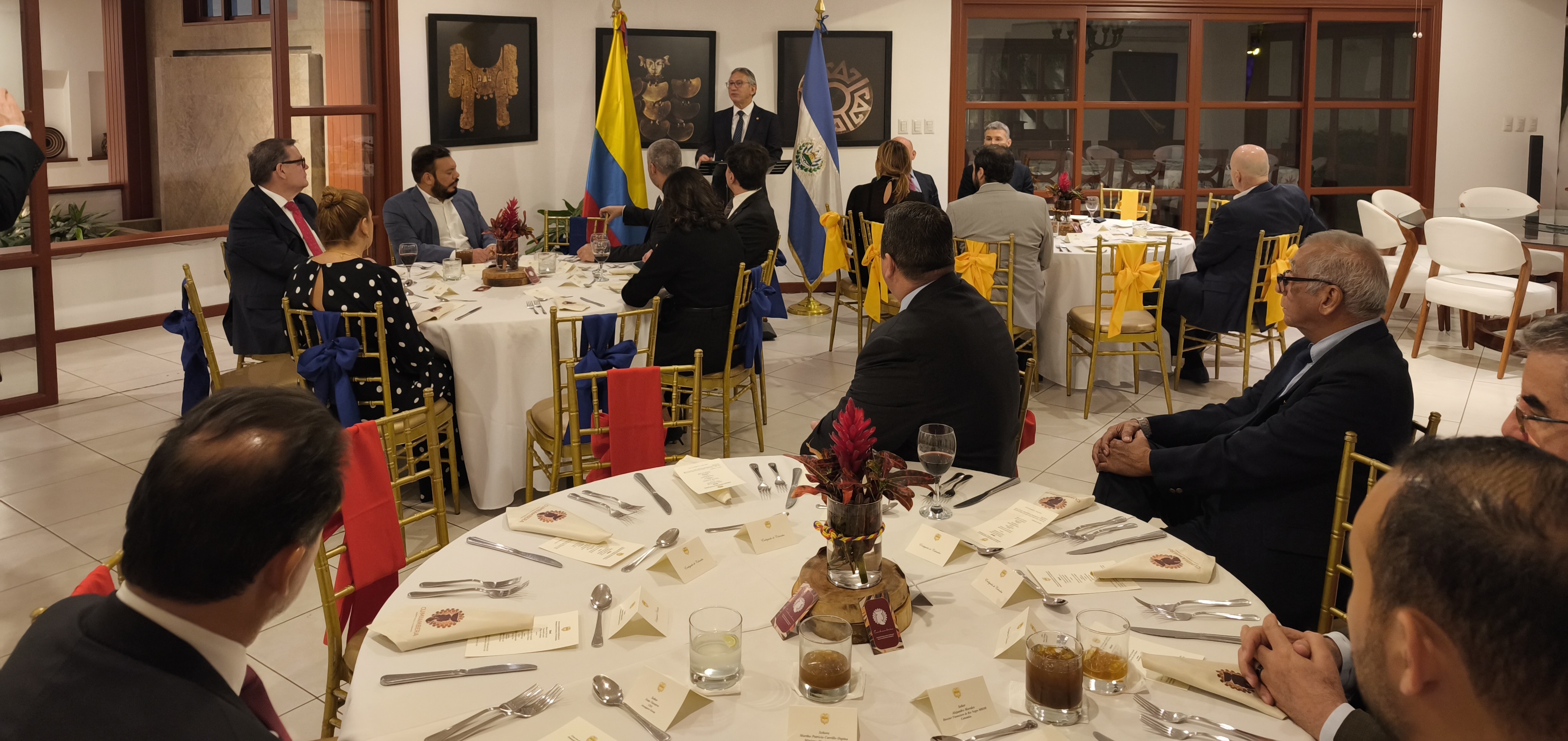 Con el apoyo de Procolombia, se llevó a cabo evento para inversionistas entre Colombia y El Salvador