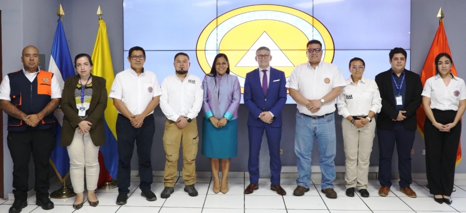 Colombia acompaña el proceso de acreditación de El Salvador en búsqueda y rescate urbano