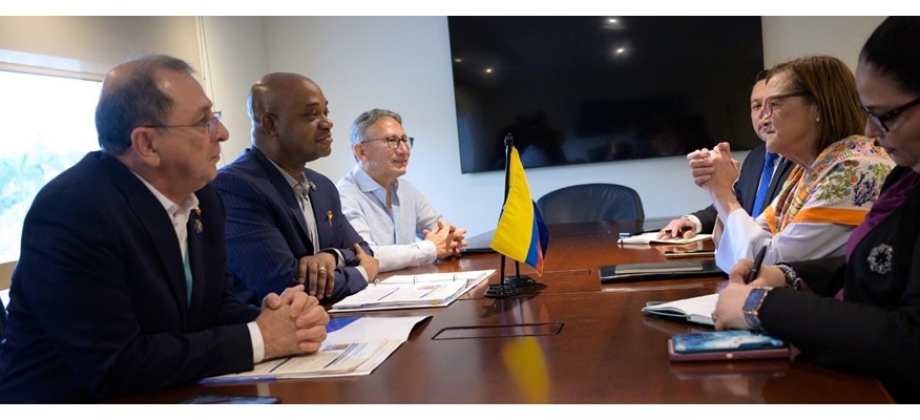 Encuentro de Alto Nivel entre Cancilleres de Colombia y El Salvador en el marco de la COP16