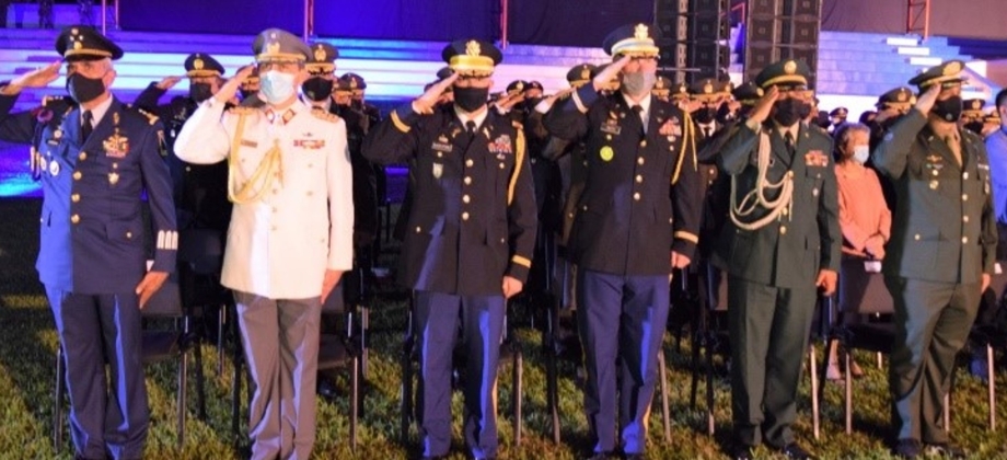 AGREGADURÍA MILITAR DE LA EMBAJADA DE COLOMBIA ASISTIÓ A CEREMONIA DE GRADUACIÓN DE CADETES DEL EJÉRCITO, NAVAL Y FUERZA AÉREA DE EL SALVADOR