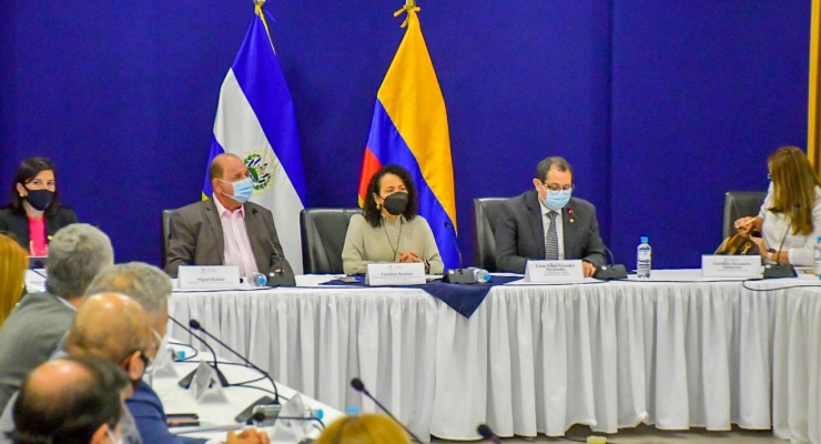 Reunión entre la Embajada de Colombia, el gabinete económico del Gobierno de El Salvador y el Consejo Empresarial 
